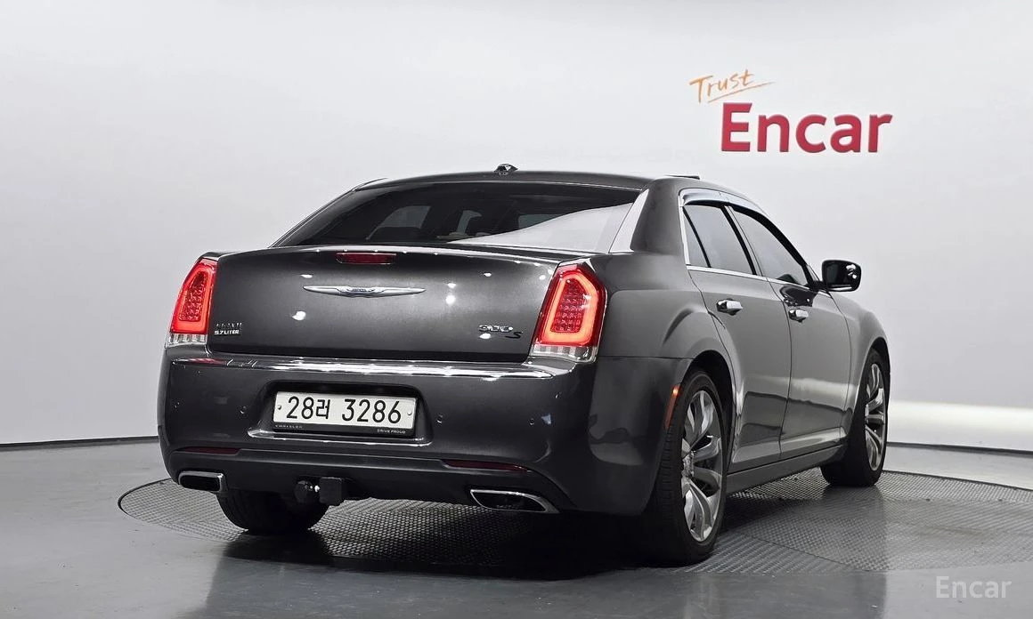Chrysler 300c  - изображение 2
