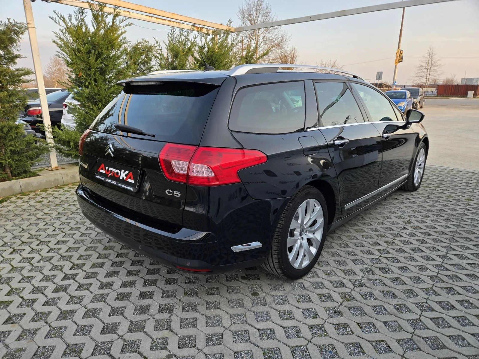 Citroen C5 2.0HDI-140кс= 6СКОРОСТИ= НАВИ= ЕЛ.БАГАЖНИК= КОЖА - изображение 3