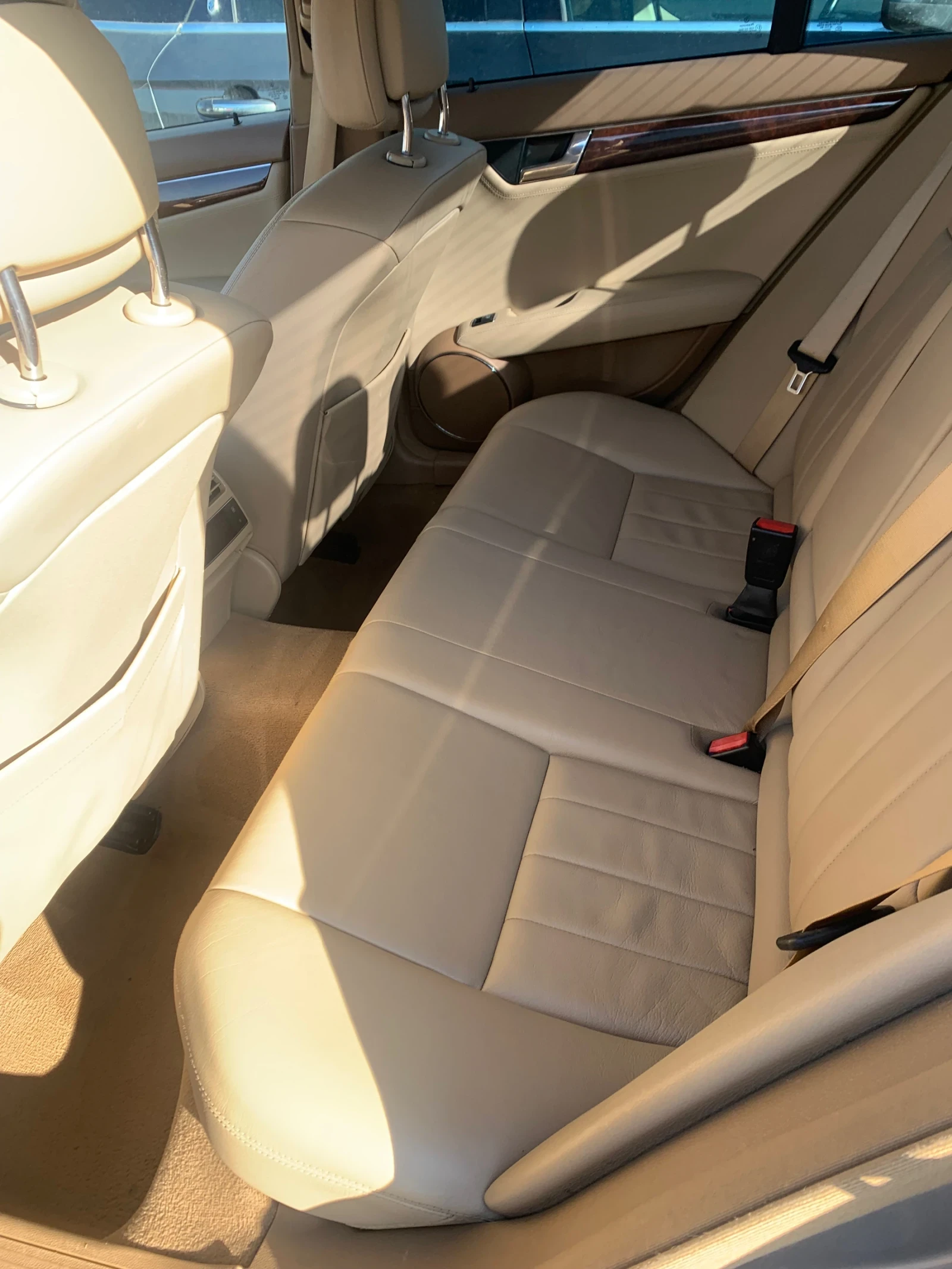 Mercedes-Benz C 220 C 220 cdi, снимка 8 - Автомобили и джипове - 53755064