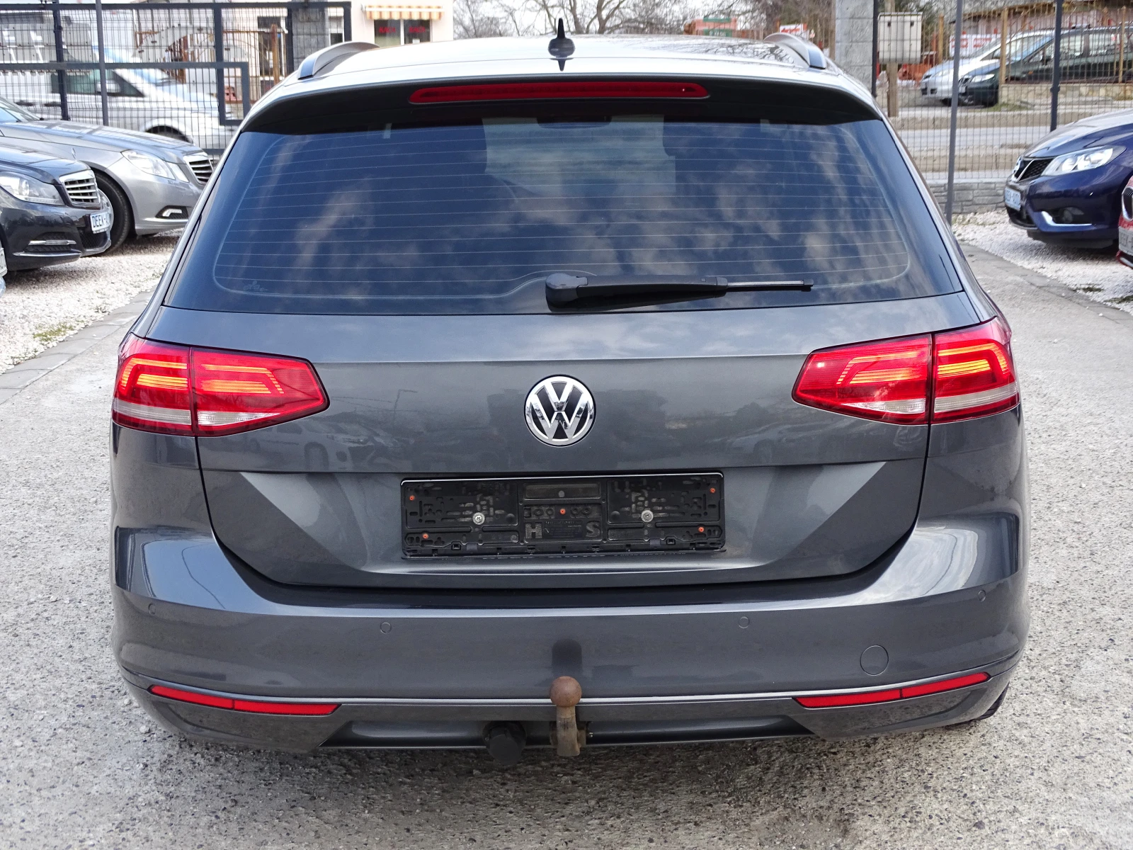 VW Passat 1.6TDI_DSG_LED_NAVI_* , снимка 4 - Автомобили и джипове - 53900399