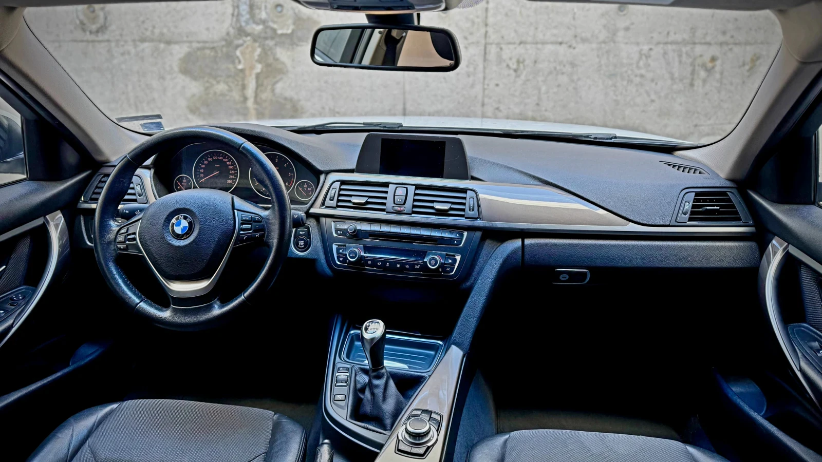 BMW 318 F31 Comfort, снимка 8 - Автомобили и джипове - 53918334