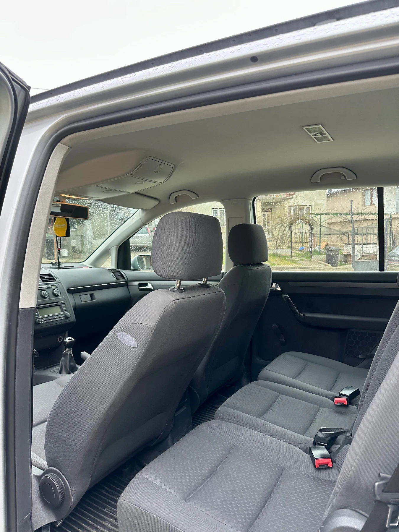 VW Touran, снимка 11 - Автомобили и джипове - 53927087