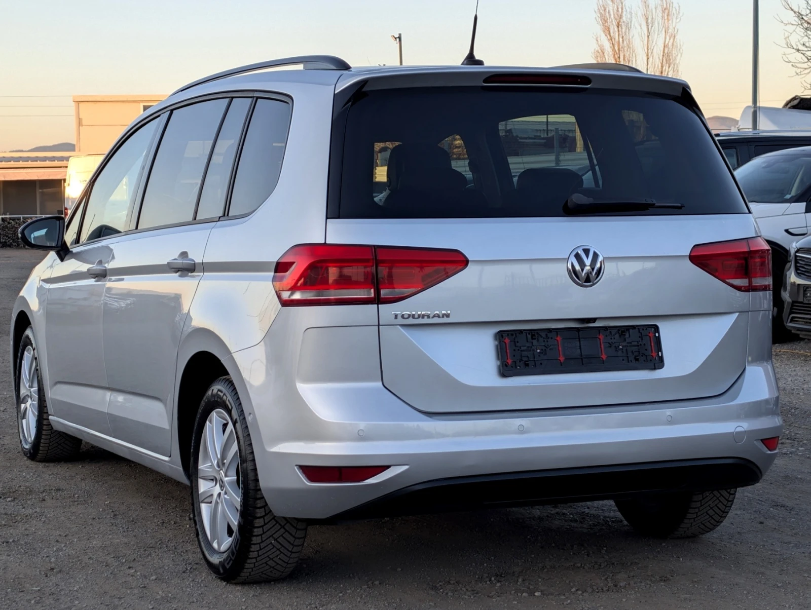 VW Touran 2.0TDI 6+ 1�. ���� ������� ���� | Mobile.bg � ����������� 4