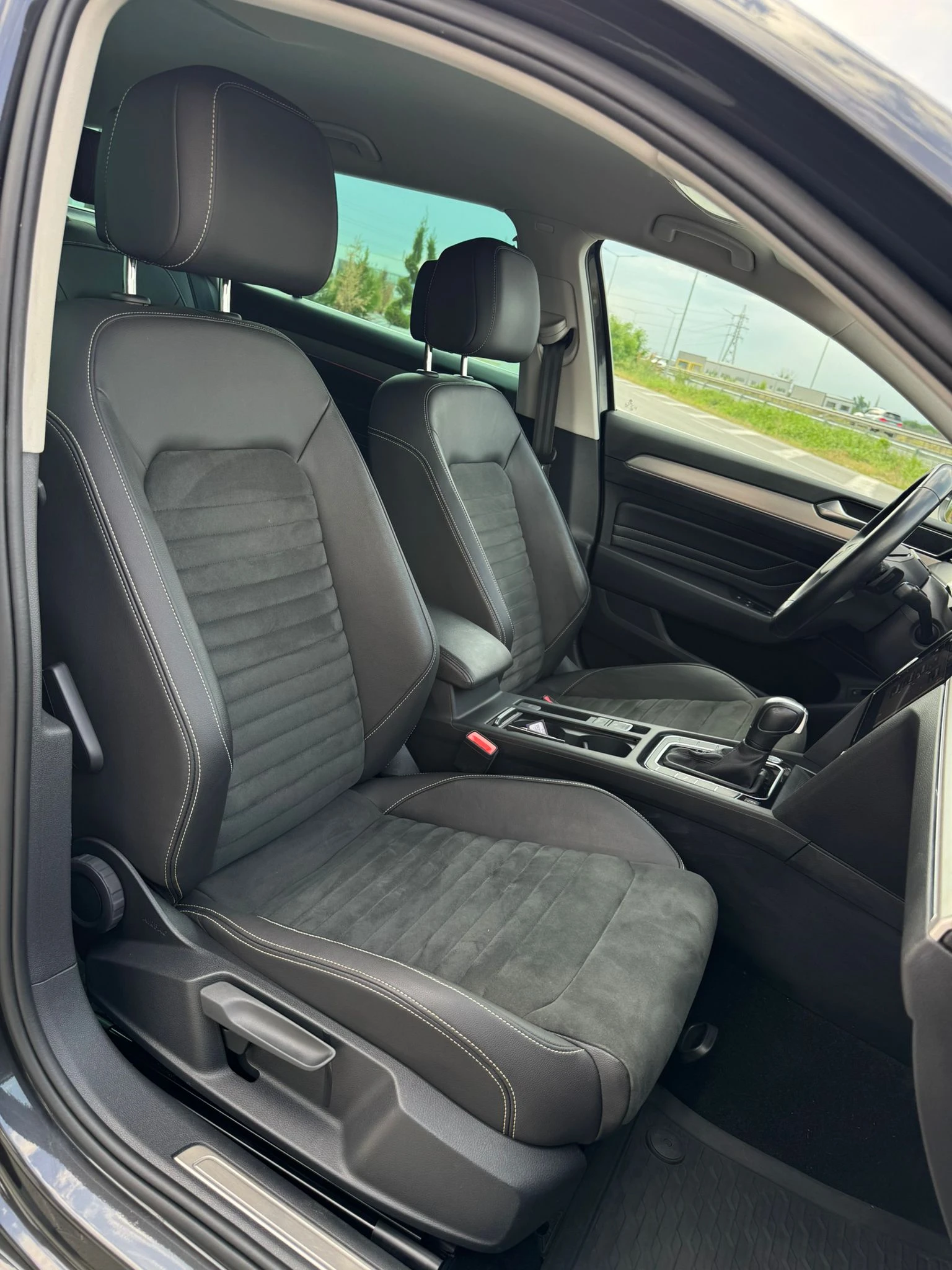 VW Passat 2.0TDI :: 4MOTION :: MATRIX :: HIGHLINE, снимка 11 - Автомобили и джипове - 54746947