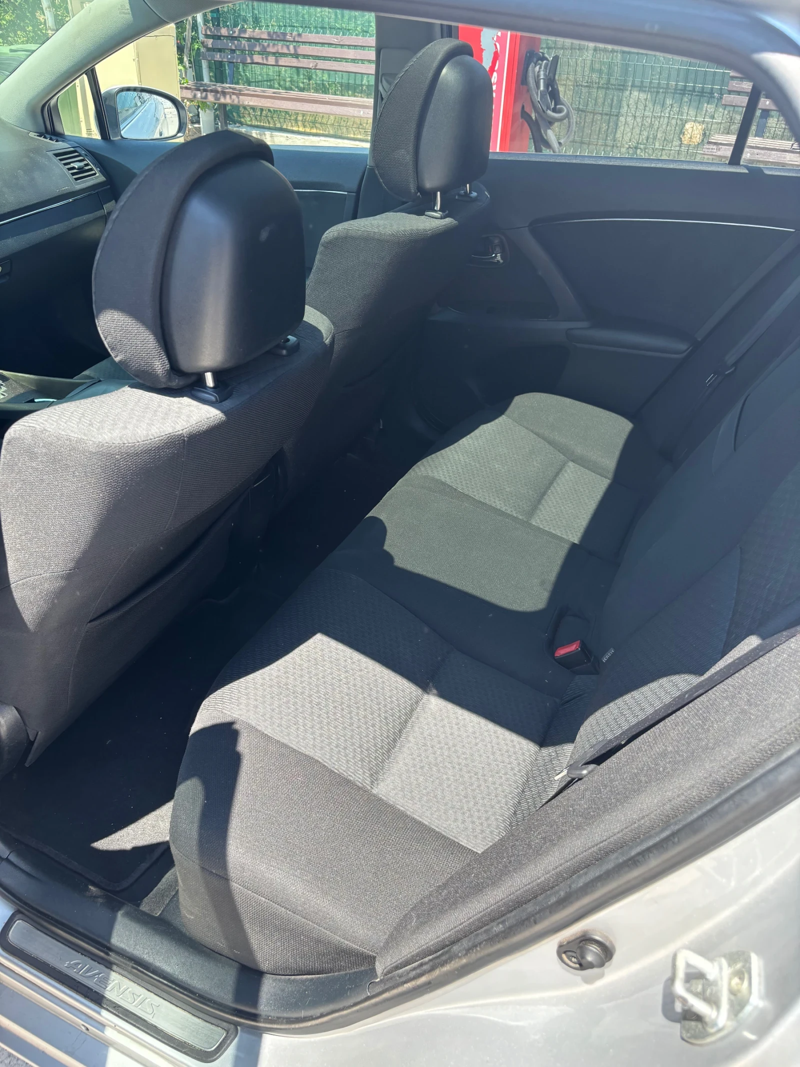 Toyota Avensis 2, 2 Disel D4-d , снимка 11 - Автомобили и джипове - 55078230