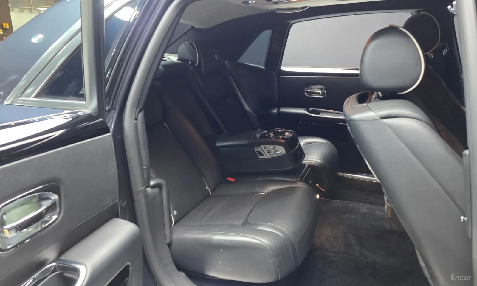 Rolls-Royce Ghost V12* GHOST* UNIKAT* TOP OFERTA* FULL* 104000KM!!!, снимка 12 - Автомобили и джипове - 55295157