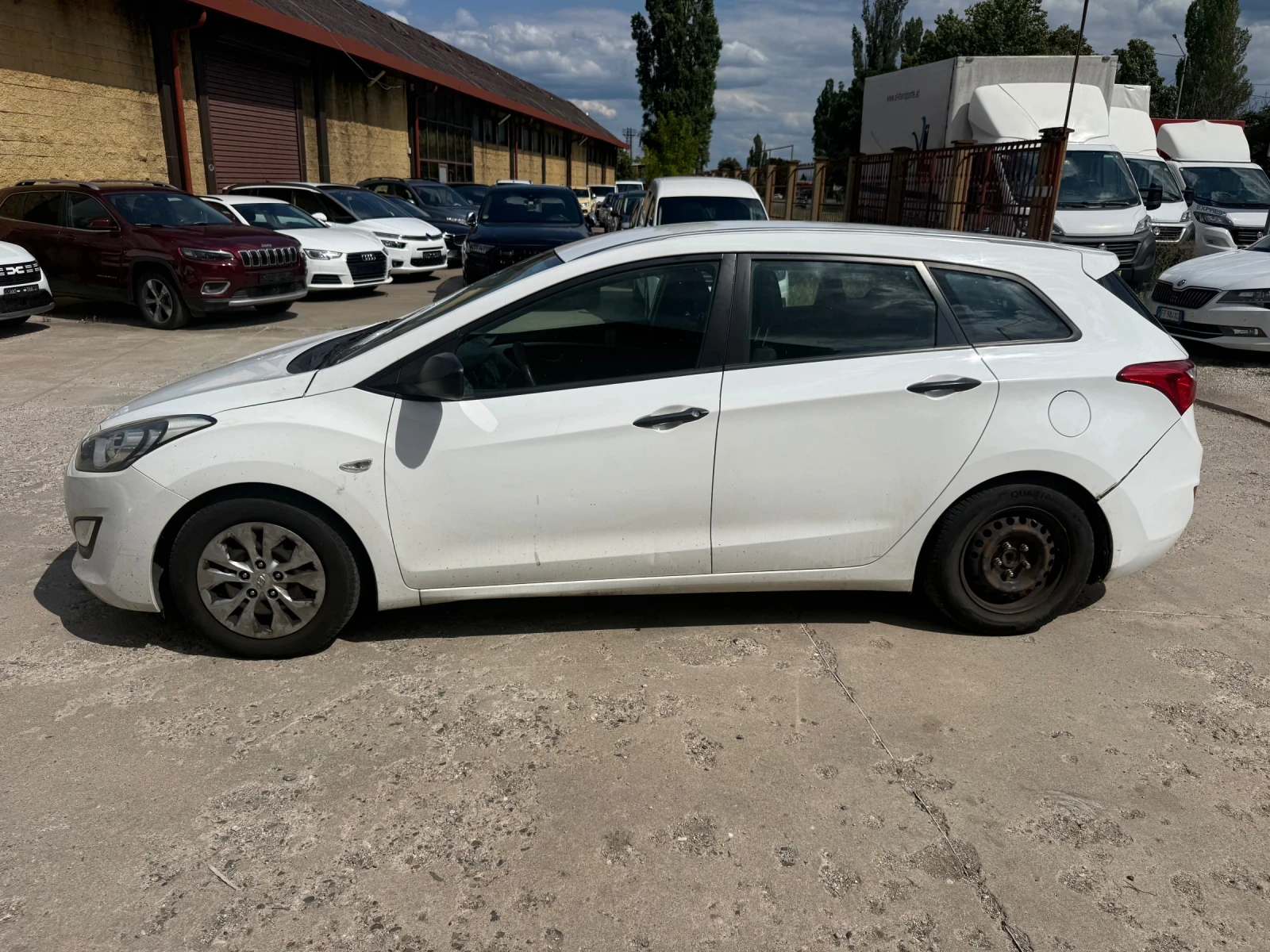 Hyundai I30 1.4i ГАЗ 100кс., снимка 5 - Автомобили и джипове - 55397251