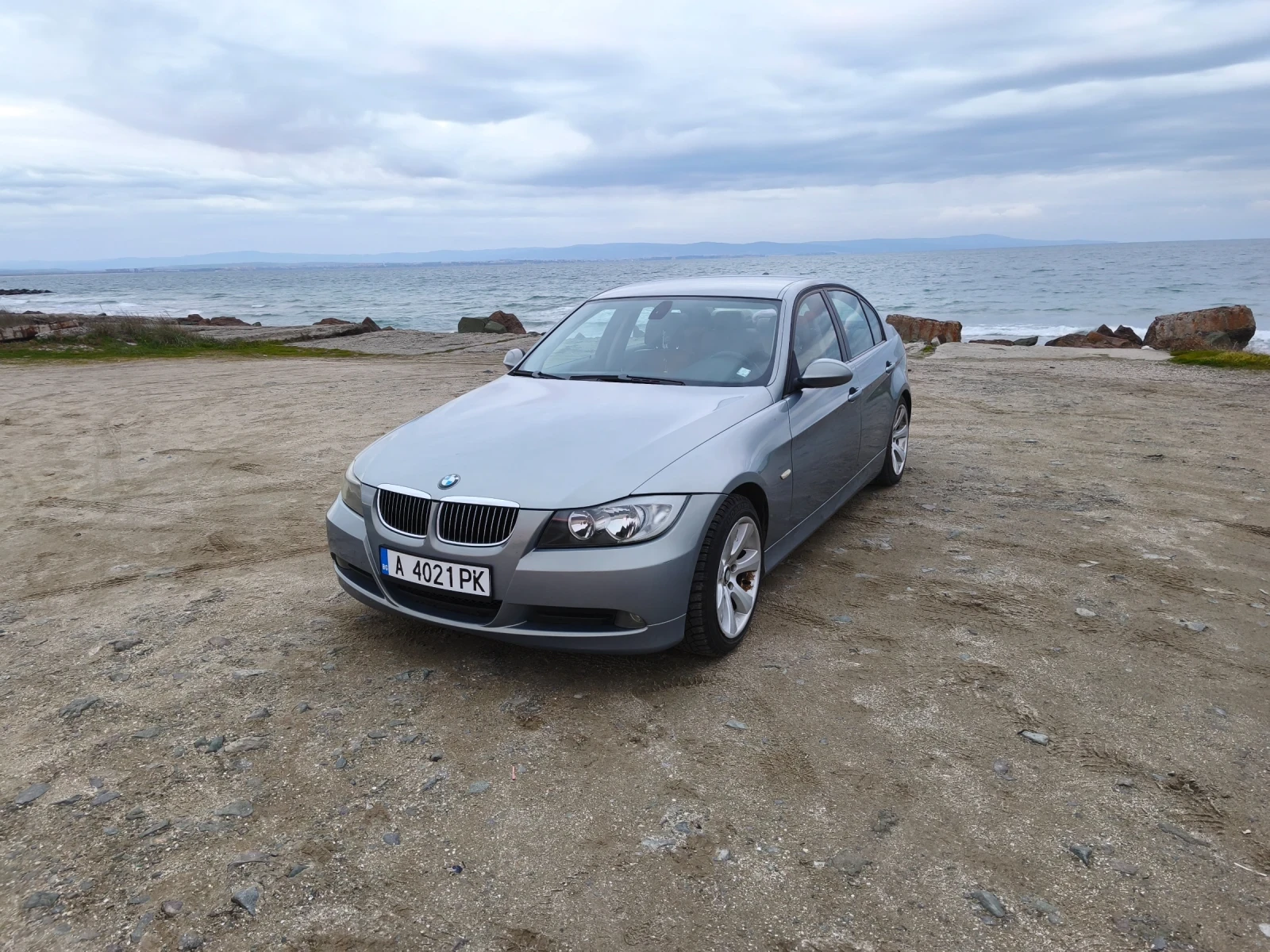 BMW 318 318 i, снимка 8 - Автомобили и джипове - 55406051