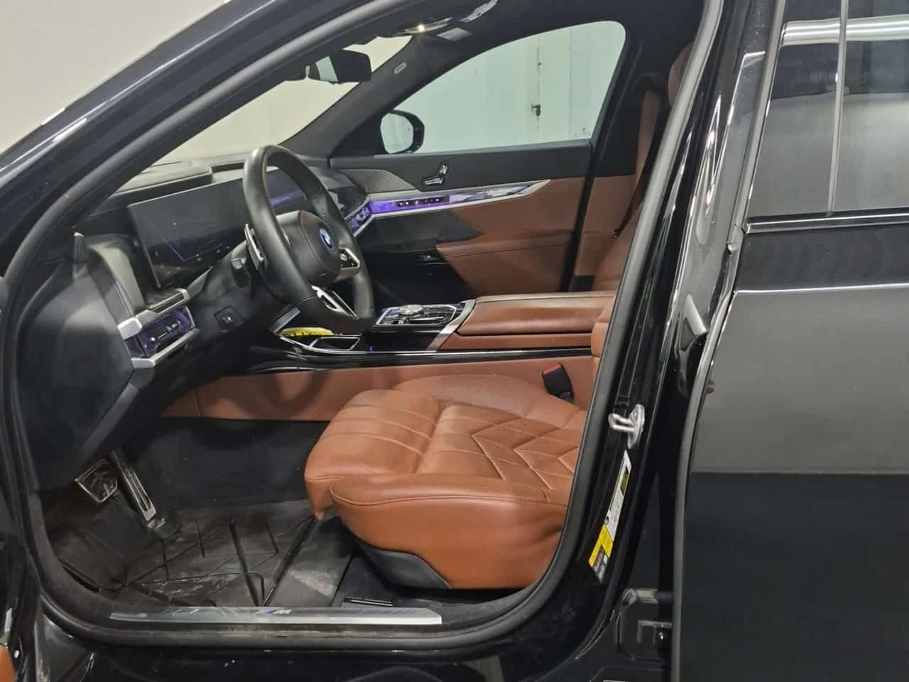 BMW i7 * XDRIVE60 * CARFAX * ЦЕНА ДО БГ, снимка 7 - Автомобили и джипове - 55629233