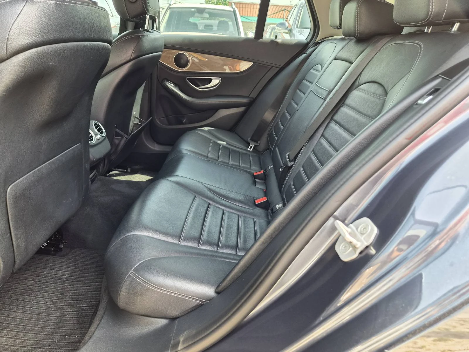 Mercedes-Benz C 220 CDI, снимка 13 - Автомобили и джипове - 55852946