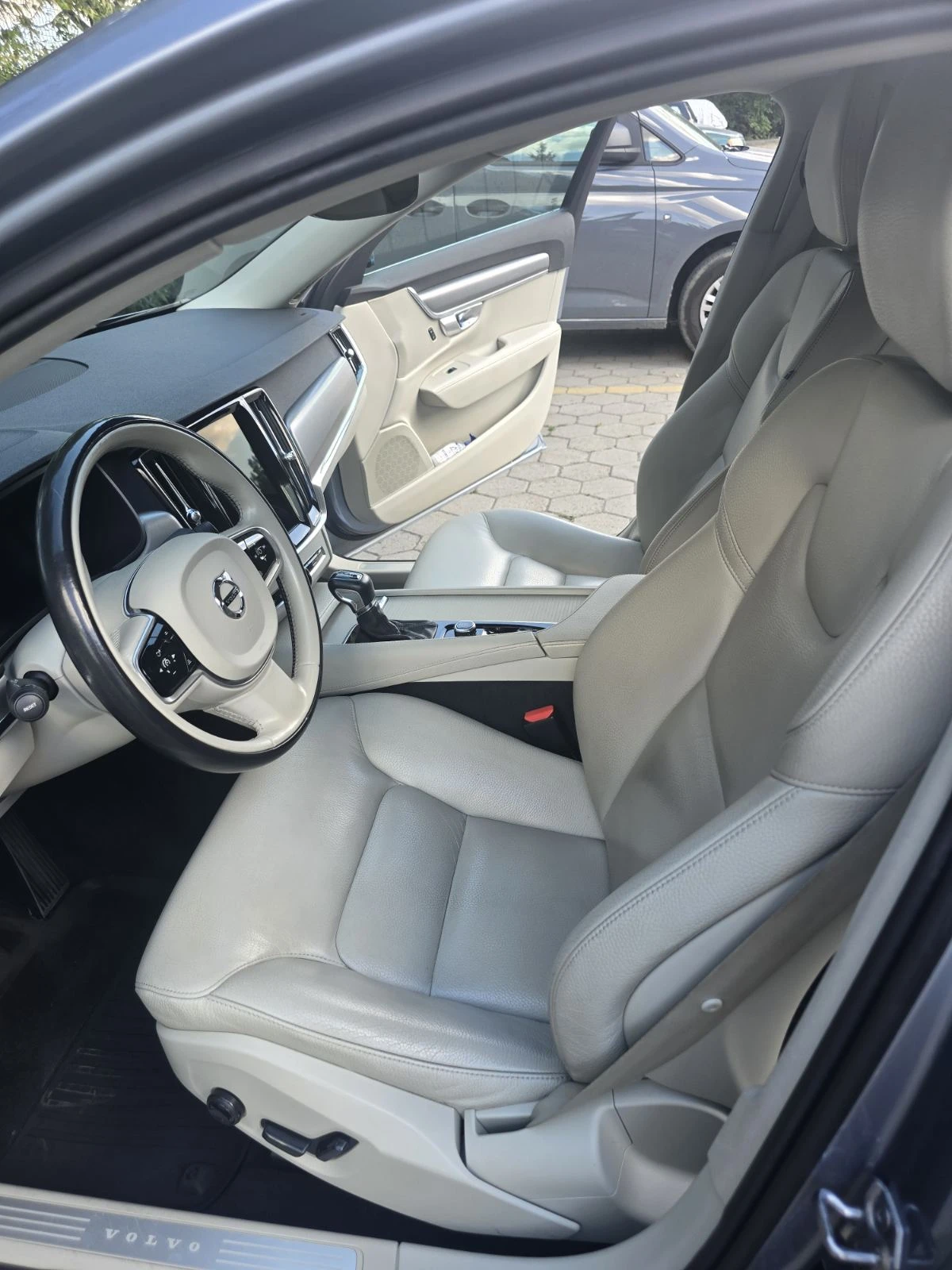 Volvo S90 D5, снимка 12 - Автомобили и джипове - 55999184