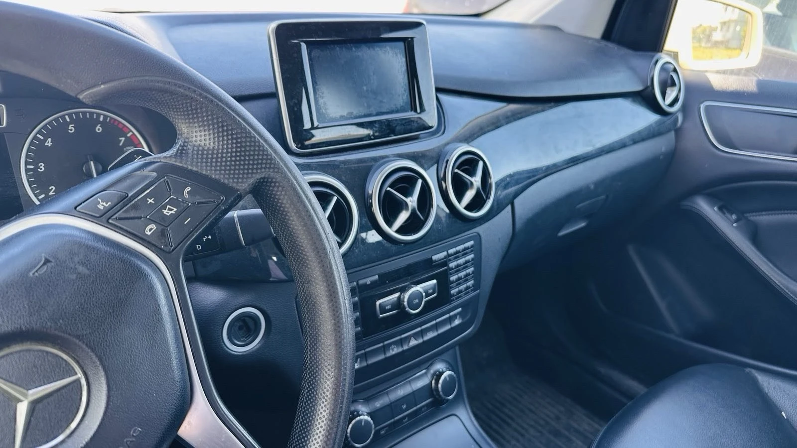 Mercedes-Benz B 200 метан, снимка 11 - Автомобили и джипове - 56084778