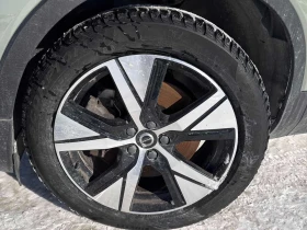 Volvo XC40 /Ultimate /CARFAX /Панорама/Кабел за зареждане/ - 28200 € / 55154.41 лв. - 15715890 11