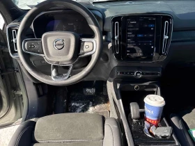 Volvo XC40 /Ultimate /CARFAX /Панорама/Кабел за зареждане/ - 28200 € / 55154.41 лв. - 15715890 8