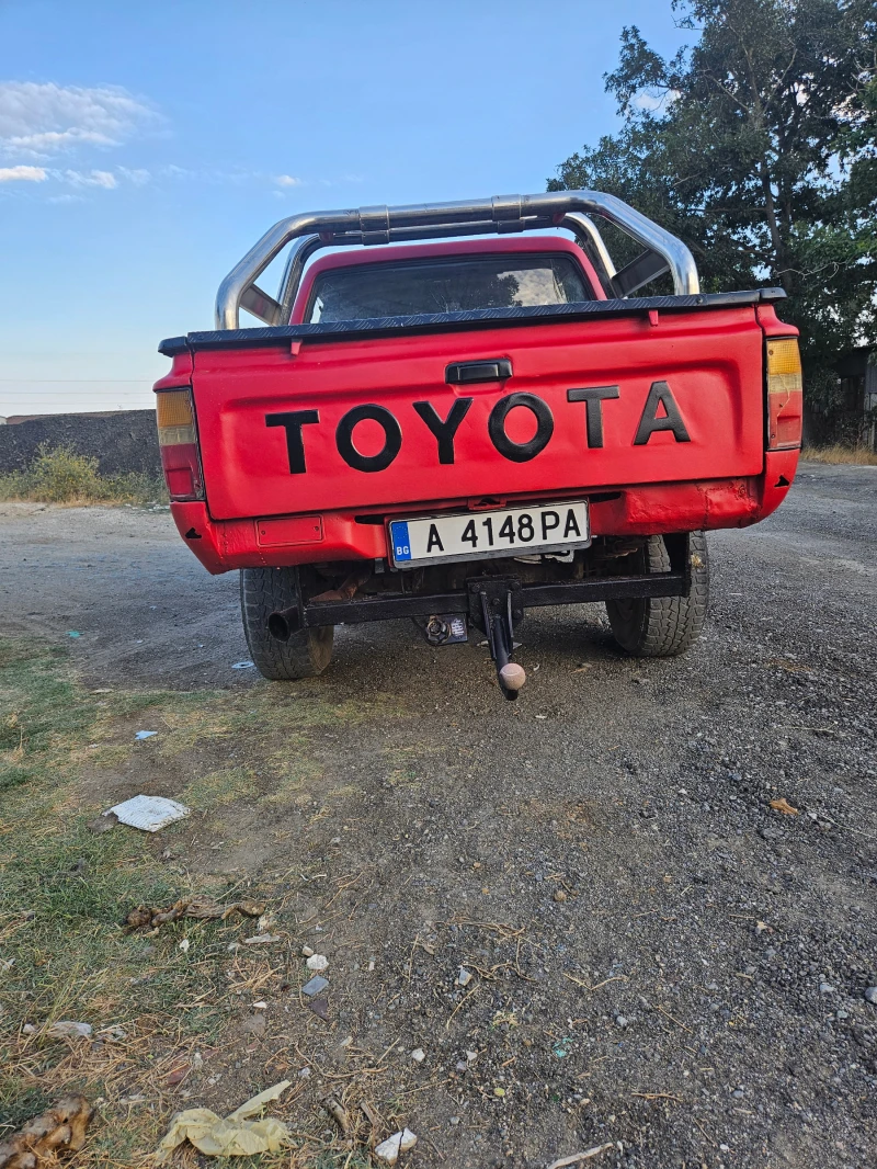 Toyota Hilux, снимка 3 - Автомобили и джипове - 51095761