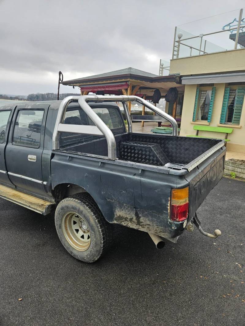 Toyota Hilux, снимка 5 - Автомобили и джипове - 49522634