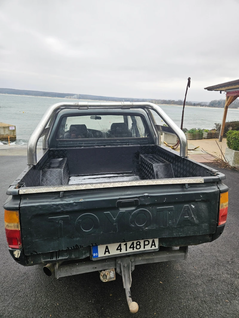 Toyota Hilux, снимка 7 - Автомобили и джипове - 49021956