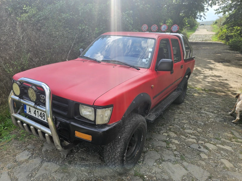 Toyota Hilux, снимка 14 - Автомобили и джипове - 51095761