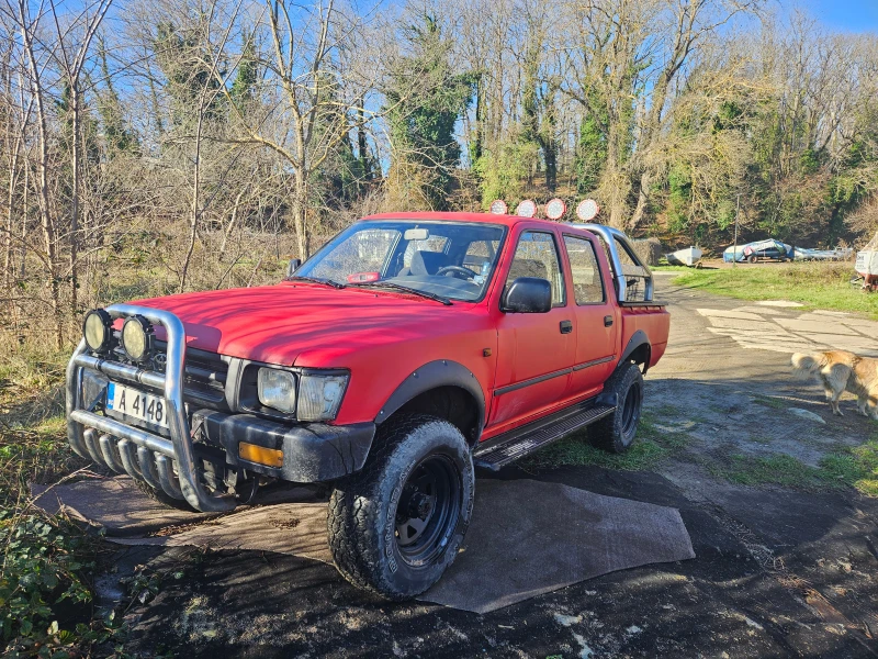 Toyota Hilux, снимка 14 - Автомобили и джипове - 52754915