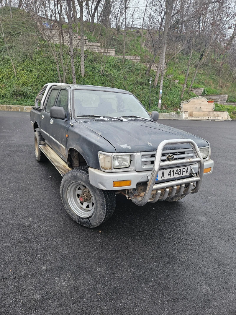 Toyota Hilux, снимка 2 - Автомобили и джипове - 49522634