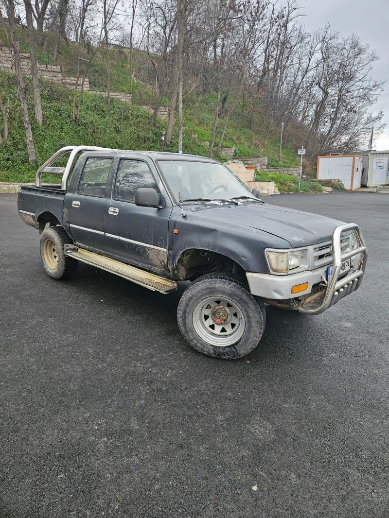 Toyota Hilux, снимка 1 - Автомобили и джипове - 49522634