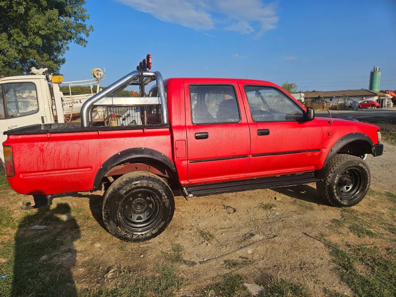 Toyota Hilux, снимка 12 - Автомобили и джипове - 52754915