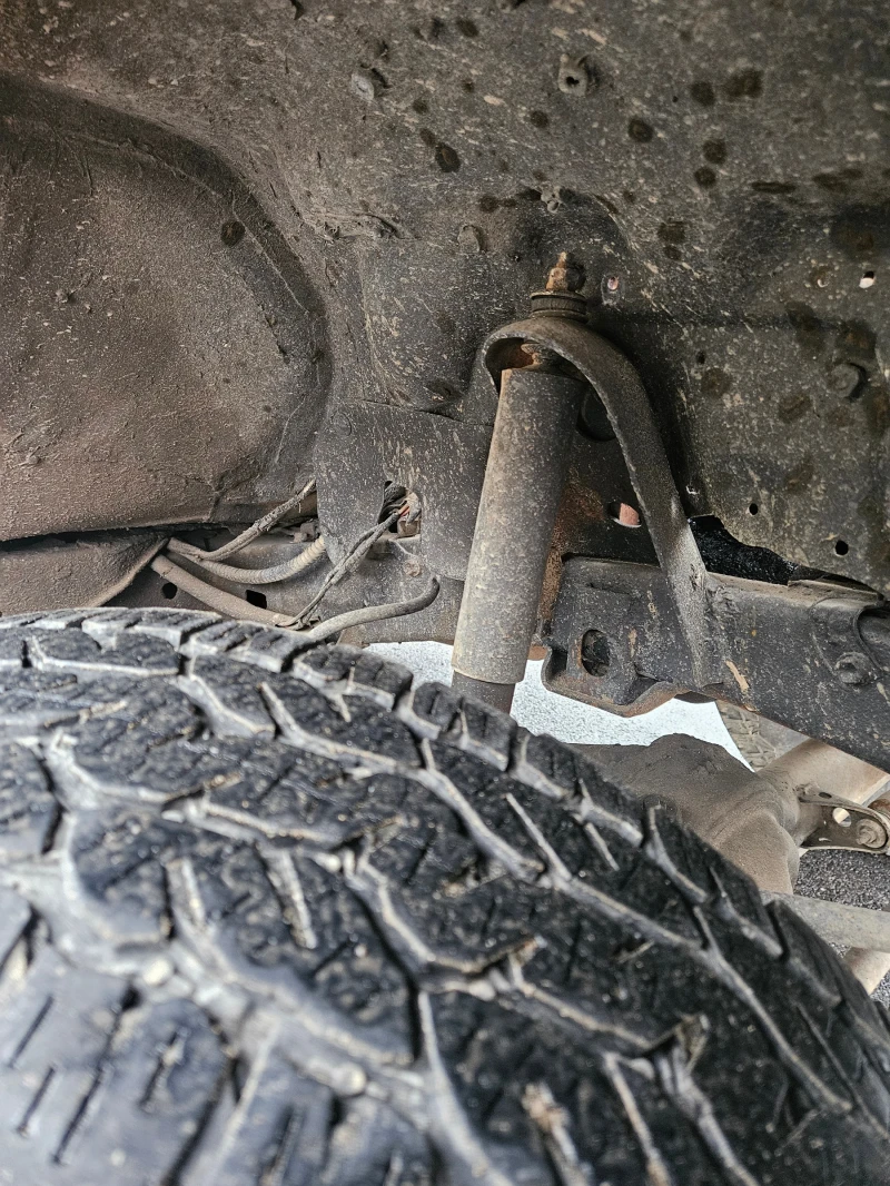 Toyota Hilux, снимка 16 - Автомобили и джипове - 51095761