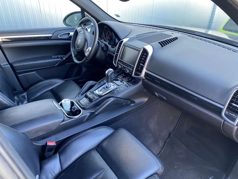 Porsche Cayenne, снимка 3 - Автомобили и джипове - 50449833