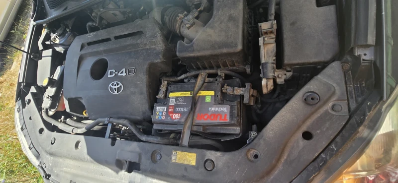 Toyota Rav4, снимка 13 - Автомобили и джипове - 52655086