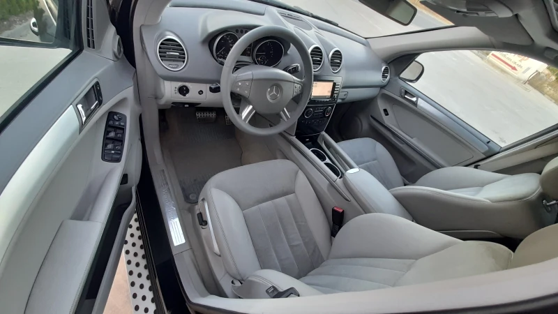 Mercedes-Benz ML 3.2 CDI - SWISS , снимка 9 - Автомобили и джипове - 51388223