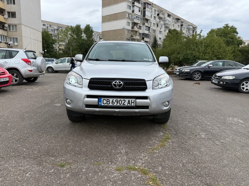 Toyota Rav4, снимка 2 - Автомобили и джипове - 51855808