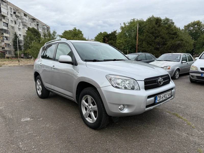 Toyota Rav4, снимка 3 - Автомобили и джипове - 51855808