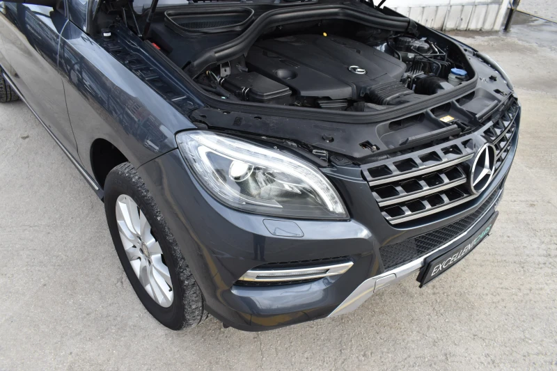 Mercedes-Benz ML 350 AIRMATIC* FULL-LED, снимка 16 - Автомобили и джипове - 53034936