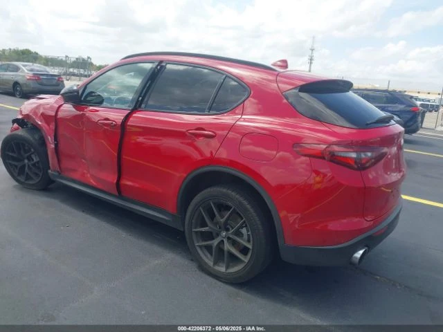 Alfa Romeo Stelvio RWD CARFAX АВТО КРЕДИТ  - изображение 4