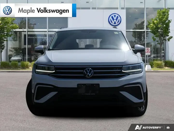 VW Tiguan Trendline 2.0T * CARFAX * АВТО КРЕДИТ * , снимка 2 - Автомобили и джипове - 54784714