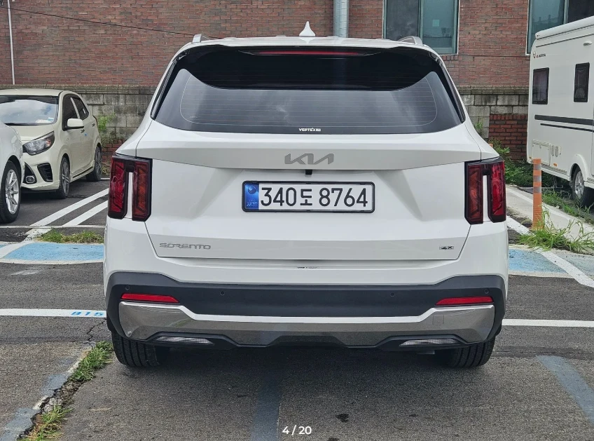 Kia Sorento 2.5 T-GDI AWD Noblesse ЛИЗИНГ БЕЗ ПЪРВ.ВНОСКА, снимка 4 - Автомобили и джипове - 55260797