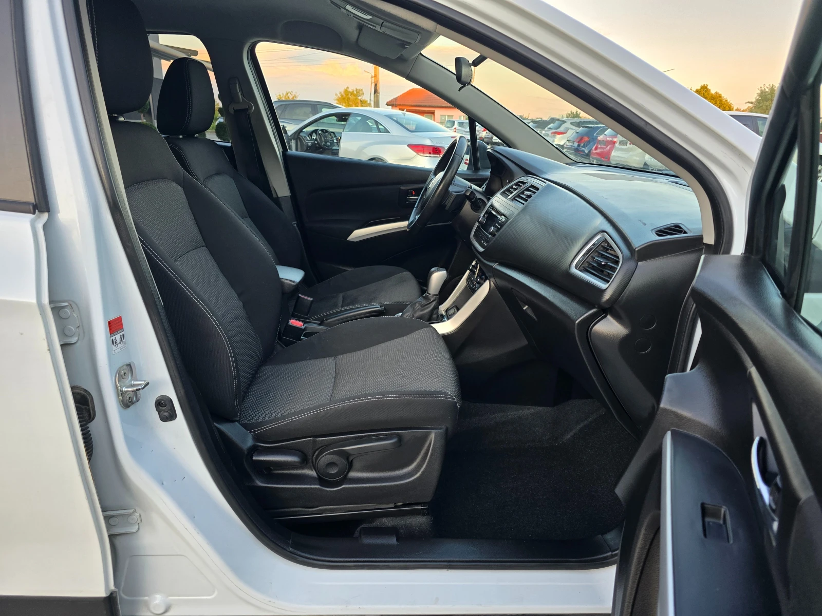 Suzuki SX4 S-Cross 1.6 Di-D, 120к.с., Автомат, 4х4, Подгрев! - изображение 9