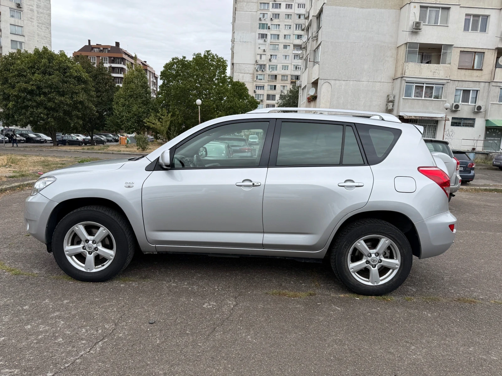 Toyota Rav4  - изображение 7