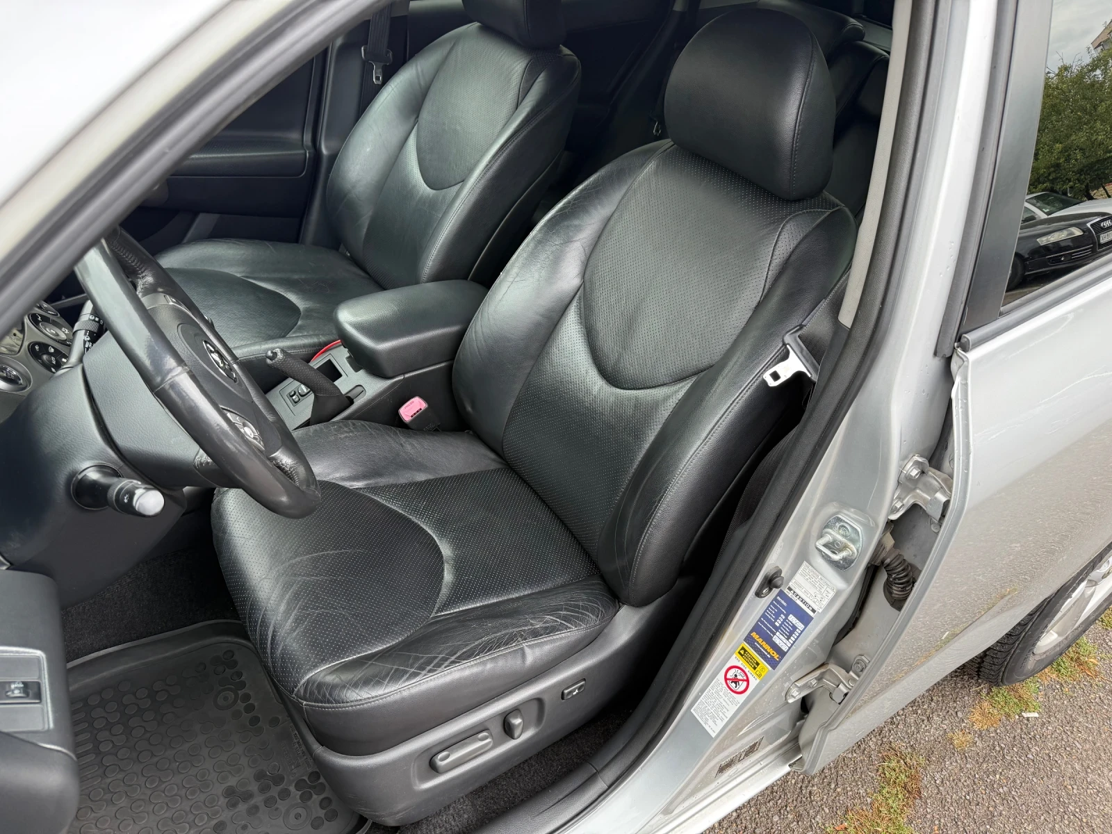 Toyota Rav4 | Mobile.bg   11