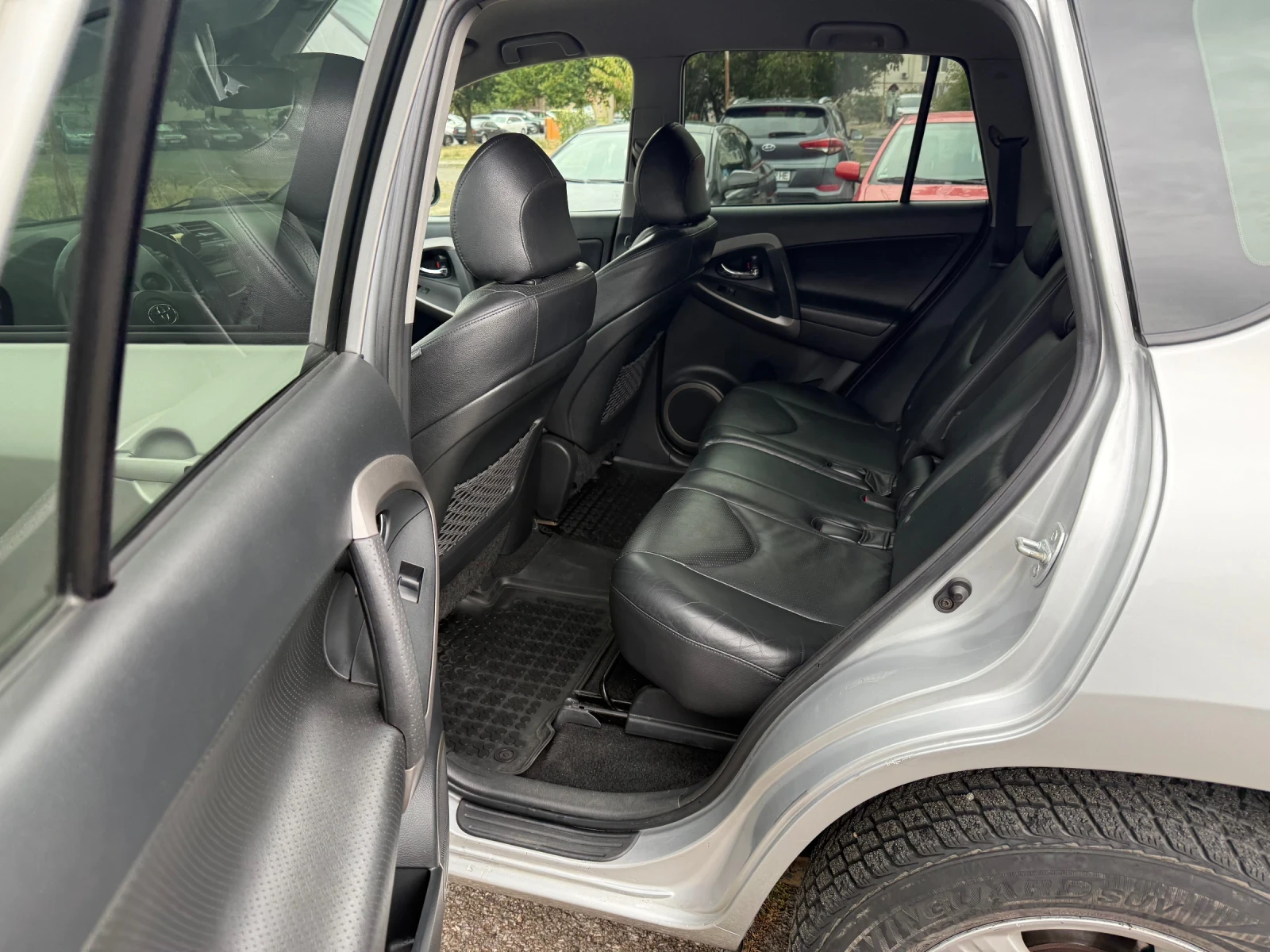 Toyota Rav4  - изображение 9