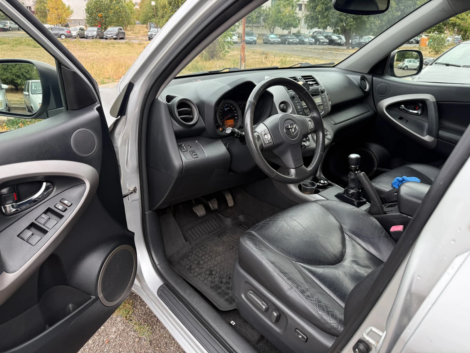 Toyota Rav4  - изображение 8