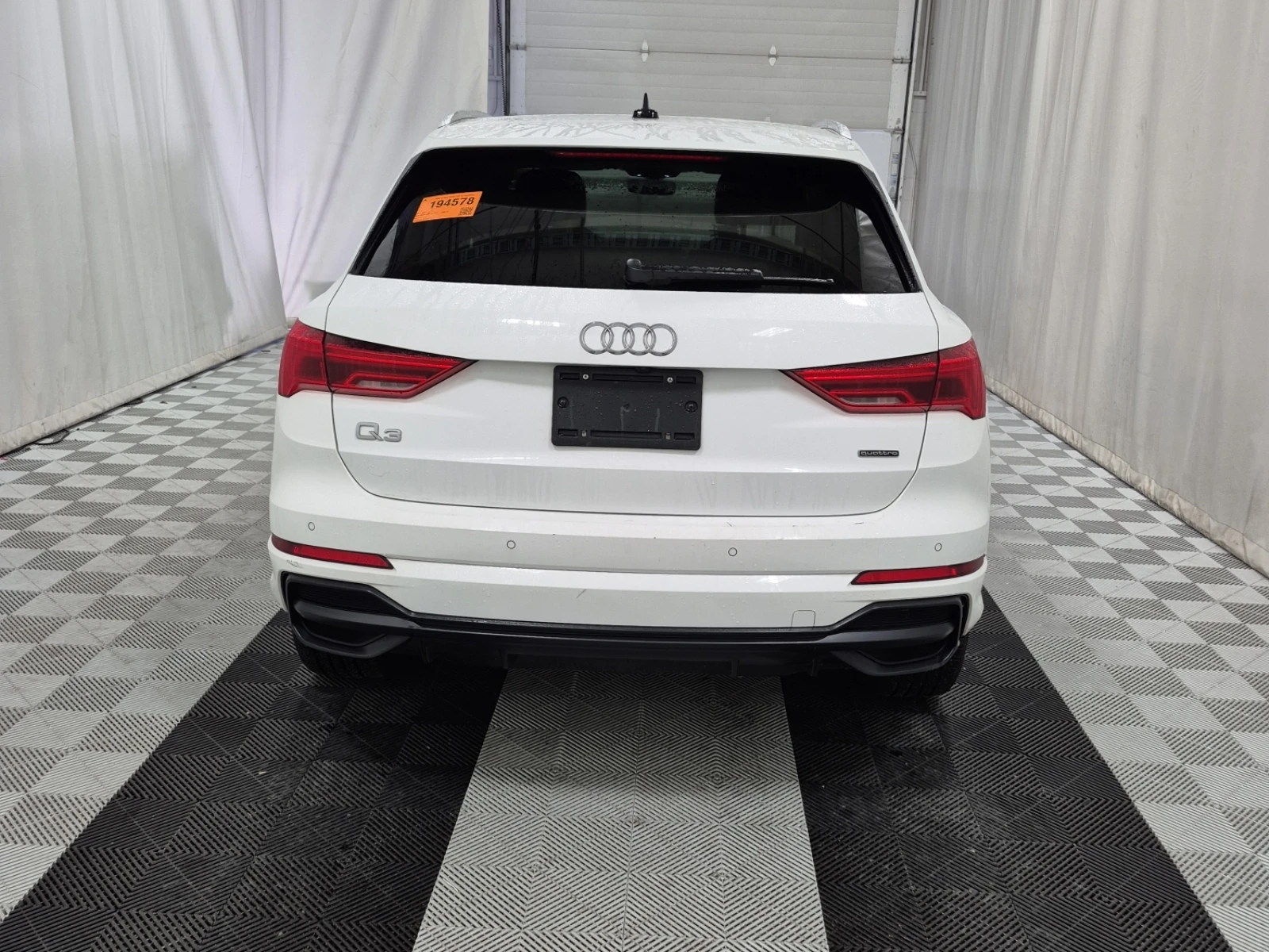 Audi Q3 QUATTRO* PREMIUM+ * S-LINE* АвтоКредит(ЦЕНА ДО БГ) - изображение 5