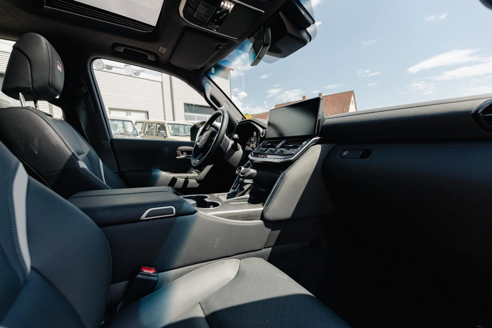 Toyota Land cruiser 300 3.5L V6/GR-SPORT/JBL/360/HEAD UP/ - изображение 10