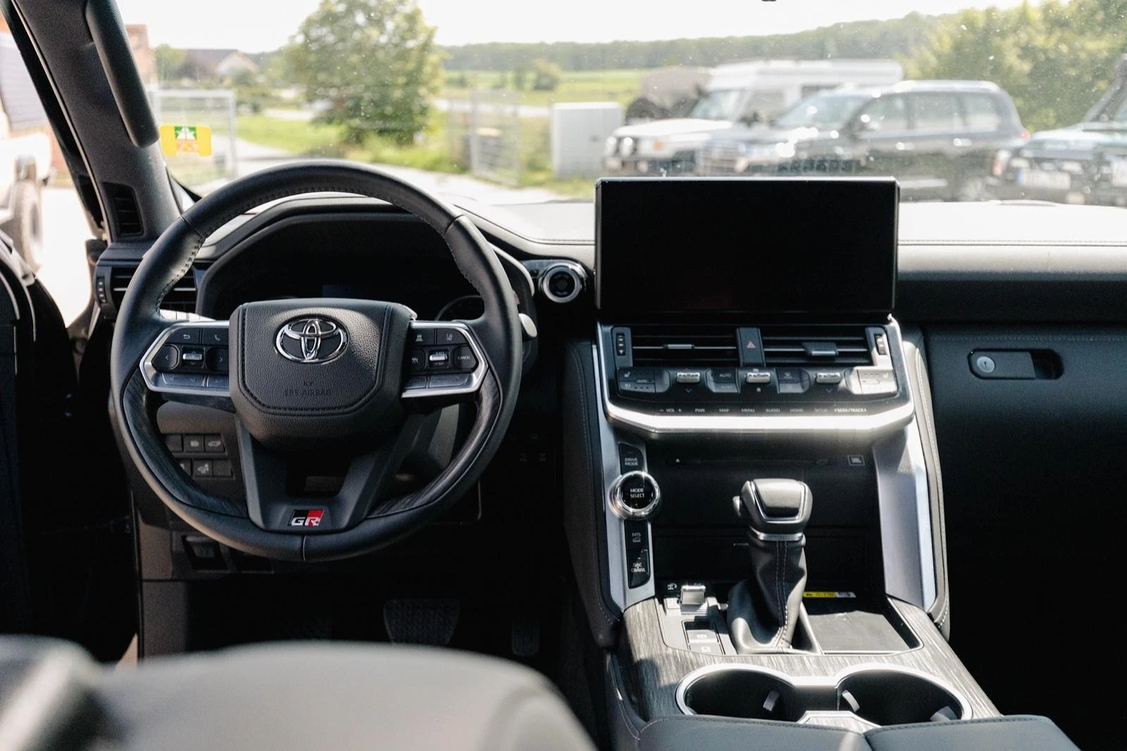 Toyota Land cruiser 300 3.5L V6/GR-SPORT/JBL/360/HEAD UP/ - изображение 8