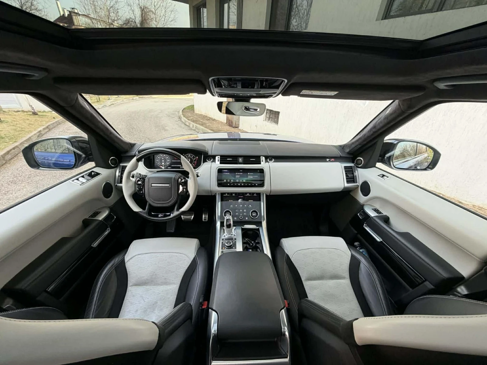 Land Rover Range Rover Sport SVR / FACE , снимка 12 - Автомобили и джипове - 53746091