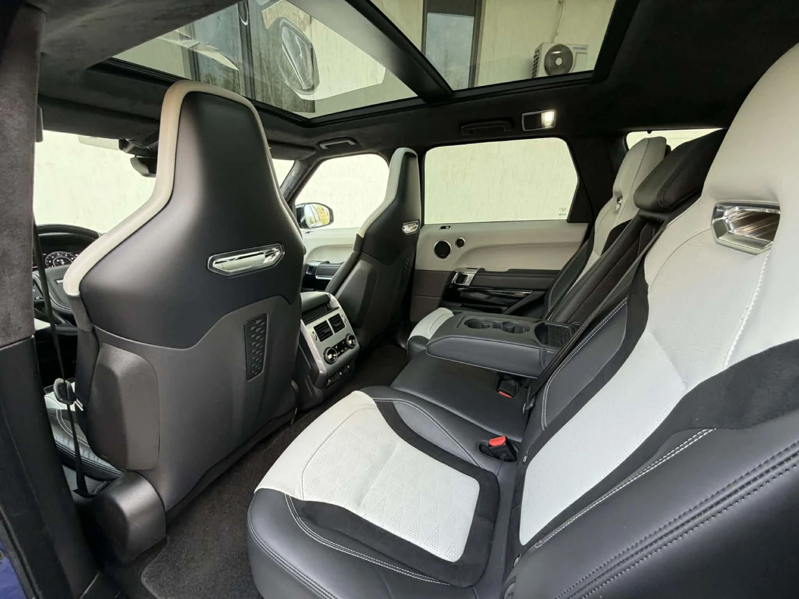 Land Rover Range Rover Sport SVR / FACE , снимка 11 - Автомобили и джипове - 53746091