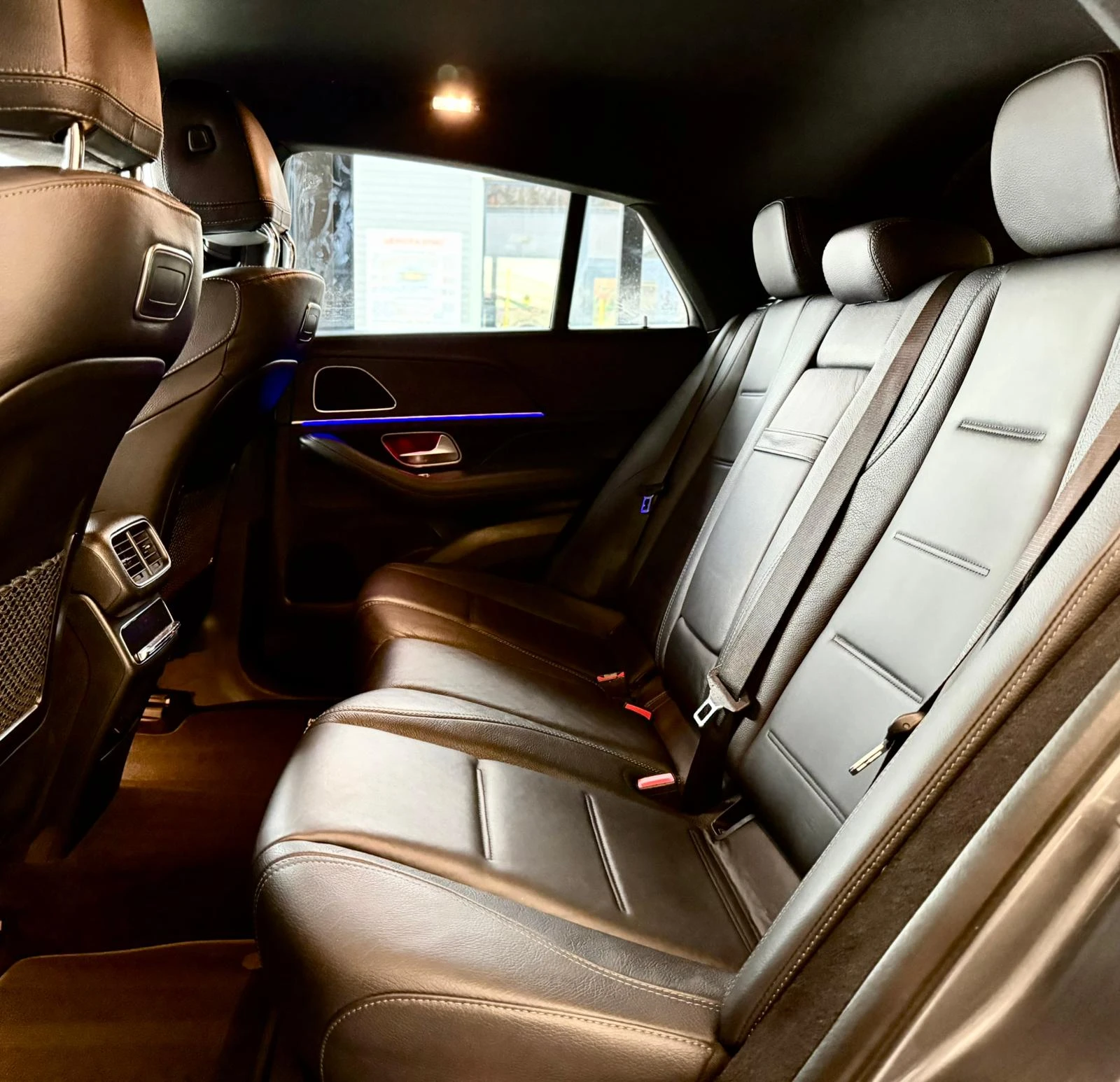 Mercedes-Benz GLE 400 d* AMG Line* 4Matic* 360* Лизинг, снимка 8 - Автомобили и джипове - 53904287