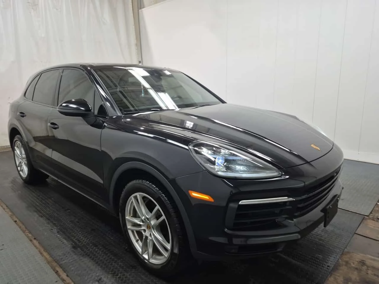 Porsche Cayenne S  CARFAX, снимка 2 - Автомобили и джипове - 54021234