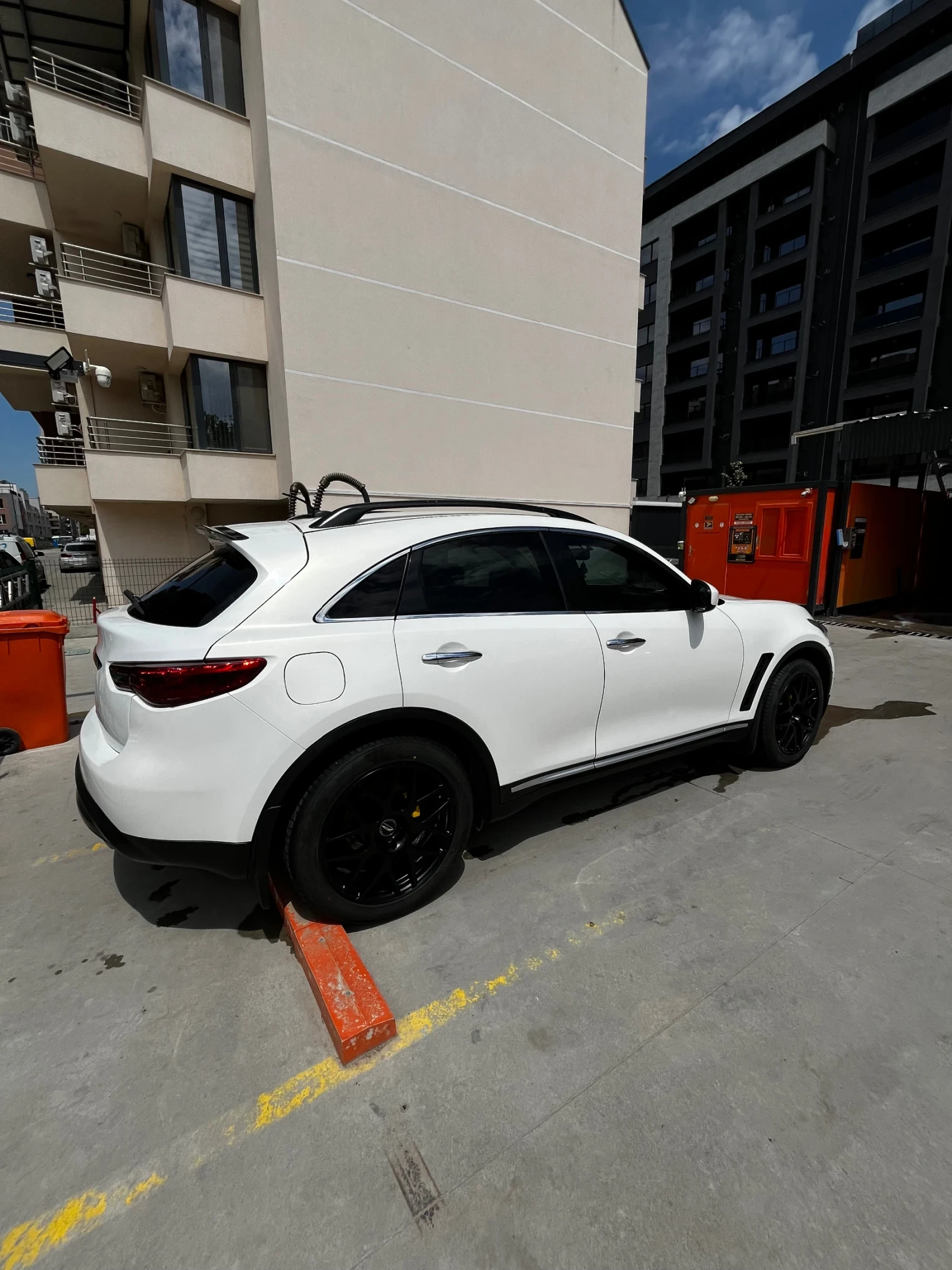 Infiniti Fx 35 Rwd, LPG, снимка 10 - Автомобили и джипове - 54210787