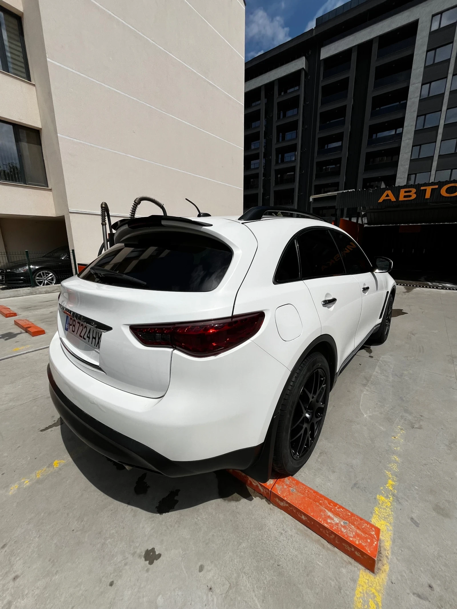 Infiniti Fx 35 Rwd, LPG, снимка 13 - Автомобили и джипове - 54210787